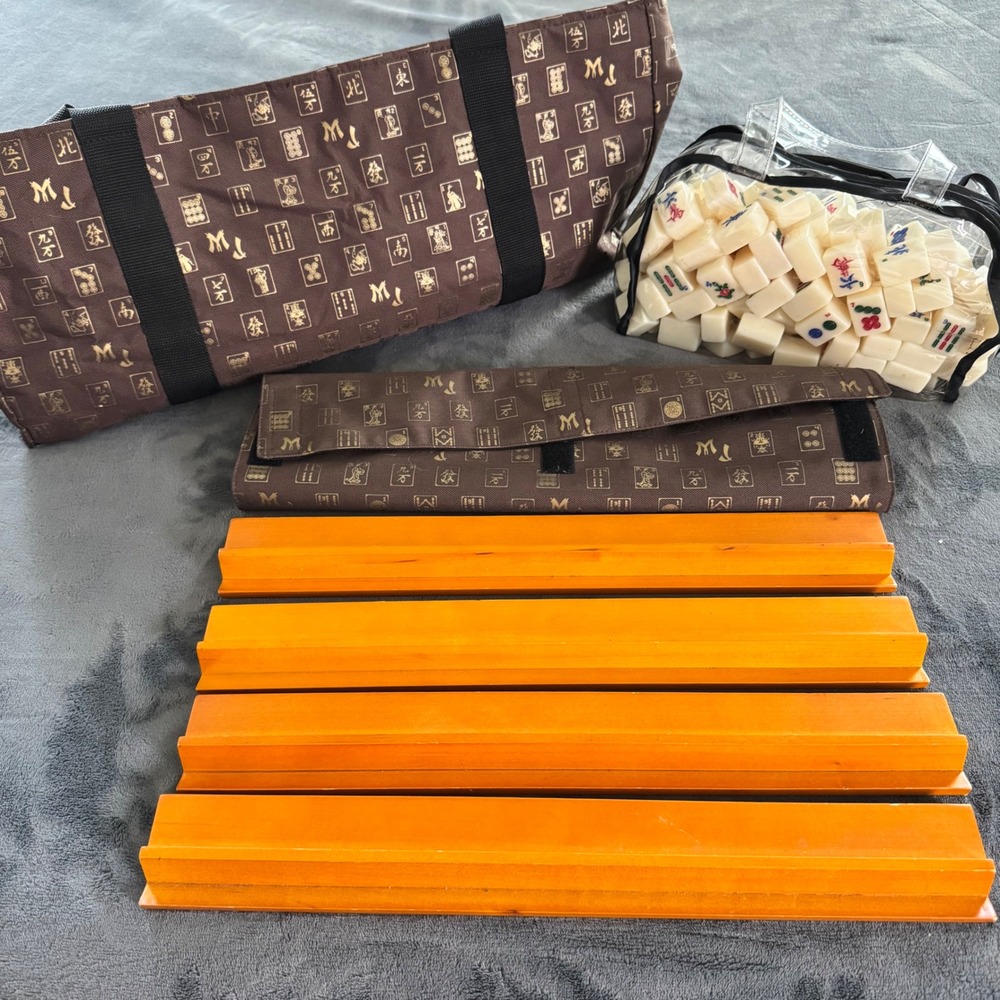Complete Mahjong Set with Cream Tiles 4 Wooden Racks and Brown Carrying Case EUC